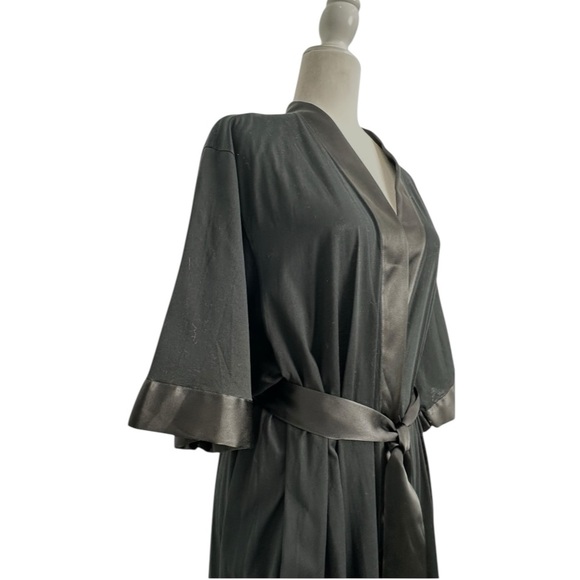 Hanro Long Women’s Robe Black - Picture 8 of 10